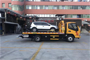 开平区汽车紧急补胎换胎救援