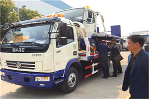 开平区汽车道路救援拖车价格